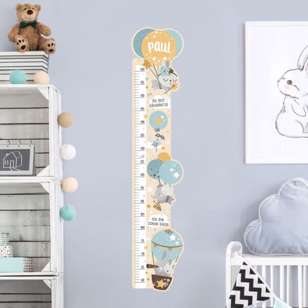 Kindermesslatte Wandtattoo Tiere in Ballons mit Wunschname Blau